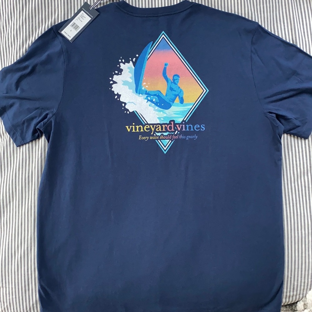 NWT Vineyard Vines T-Shirt